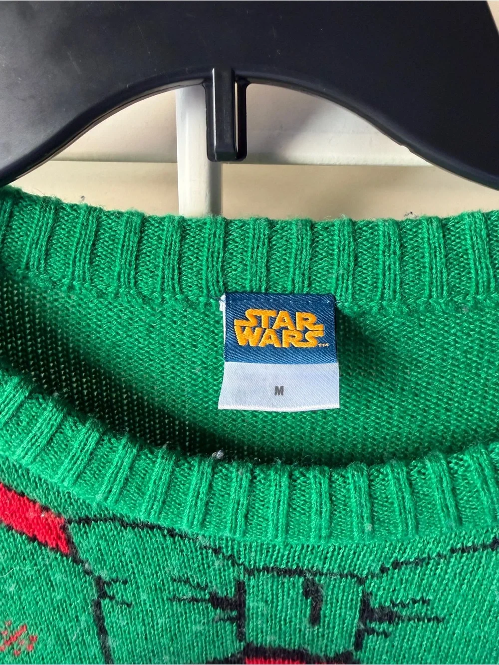 Star Wars Green & Red Men's Crewneck Sweater